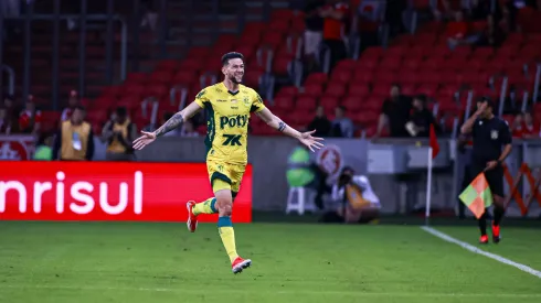 Mirassol tem três jogadores com 100% de minutagem na Série A 2025 – Foto: Maxi Franzoi/AGIF