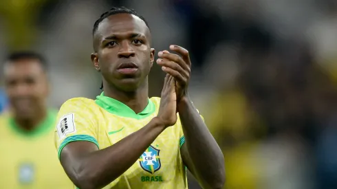 SP – SAO PAULO – 10/06/2025 – ELIMINATORIAS COPA DO MUNDO 2026, SELECAO BRASILEIRA X PARAGUAI – Jogadores do Selecao Brasileira Vinicius Junior, Casemiro e Rafinha comemoram vitoria ao final da partida contra o Paraguai no estadio Arena Corinthians pelo campeonato Eliminatorias Copa Do Mundo 2026. Foto: Jhony Pinho/AGIF