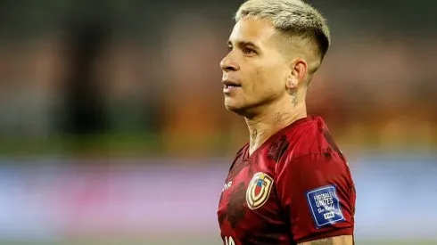 Soteldo durante partida entre Peru e Venezuela, em Lima, pelas Eliminatórias para a Copa do Mundo de 2026. Foto: Daniel Apuy