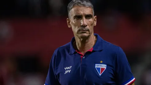 Vojvoda no Corinthians? Torcida alvinegra faz campanha por troca de técnico. Foto: Rafael Vieira/AGIF