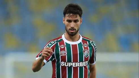 Matheus Martinelli of Fluminense controls the ball during the match between Fluminense and Vitoria as part of Brasileirao 2025 at Maracana Stadium on April 20, 2025 in Rio de Janeiro, Brazil. (Photo by Buda Mendes/Getty Images)
