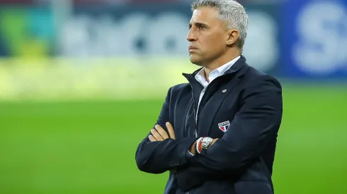 Hernán Crespo, ex-técnico do Sao Paulo durante partida contra o Internacional no estadio Beira-Rio pelo campeonato Brasileiro A 2021. Foto: Pedro H. Tesch/AGIF