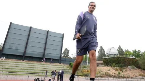 Após triunfo sobre o Seatle, o técnico Renato Paiva, retomou as atividades de preparação com o elenco, especialmente os jogadores titulares