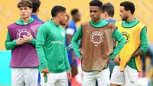 EAST RUTHERFORD, NEW JERSEY – JUNE 15: Estevao #41 of Palmeiras warms up prior to the FIFA Club World Cup 2025 group A match between SE Palmeiras and FC Porto at MetLife Stadium on June 15, 2025 in East Rutherford, New Jersey. (Photo by David Ramos/Getty Images)