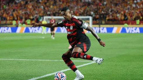 PHILADELPHIA, PENNSYLVANIA – JUNE 16: Bruno Henrique #27 of CR Flamengo controls the ball during the FIFA Club World Cup 2025 group D match between CR Flamengo and Esperance de Tunis at Lincoln Financial Field on June 16, 2025 in Philadelphia, Pennsylvania. (Photo by Al Bello/Getty Images)