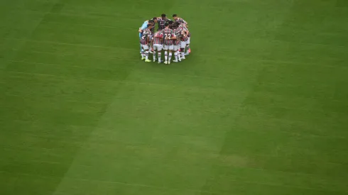 EAST RUTHERFORD, NEW JERSEY – JUNE 17: Fluminense FC form a huddle during the FIFA Club World Cup 2025 group F match between Fluminense FC and Borussia Dortmund at MetLife Stadium on June 17, 2025 in East Rutherford, New Jersey. (Photo by David Ramos/Getty Images)