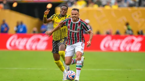 EAST RUTHERFORD, NEW JERSEY – JUNE 17: Rene #6 of Fluminense FC is challenged by Jamie Bynoe-Gittens #43 of Borussia Dortmund during the FIFA Club World Cup 2025 group F match between Fluminense FC and Borussia Dortmund at MetLife Stadium on June 17, 2025 in East Rutherford, New Jersey. (Photo by David Ramos/Getty Images)