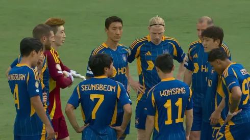 Ulsan HD busca a vitória no Mundial de Clubes. Foto: Reprodução/CazéTV