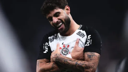 Yuri Alberto jogador do Corinthians comemora seu gol durante partida contra o Internacional – Foto: Ettore Chiereguini/AGIF
