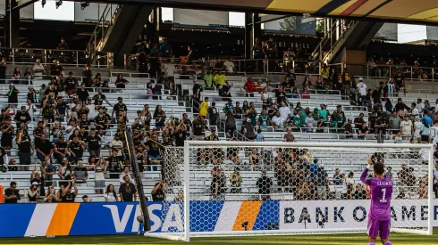 Torcida do Los Angeles FC-EUA presente contra o Espérance-TUN. Foto: Divulgação/LAFC.