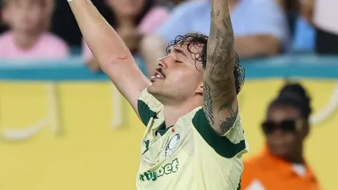 Maurício jogador do Palmeiras comemora gol diante do Inter Miami – (Foto: Reprodução/Instagram Cesar Greco/Palmeiras/by Canon)
