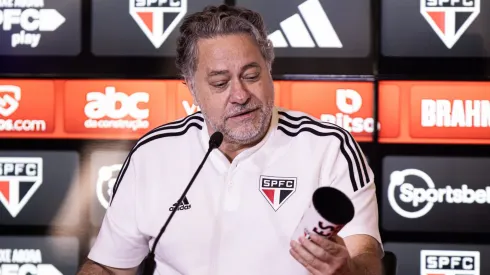 Casares revelou que deixou de vender jogadores visando a conquista do título