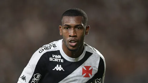 Rayan durante jogo do Vasco na Copa do Brasil