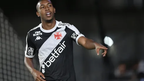 RJ – RIO DE JANEIRO – 31/05/2025 – BRASILEIRO A 2025, VASCO X BRAGANTINO – Rayan jogador do Vasco durante partida contra o Bragantino no estadio Sao Januario pelo campeonato Brasileiro A 2025. Foto: Thiago Ribeiro/AGIF