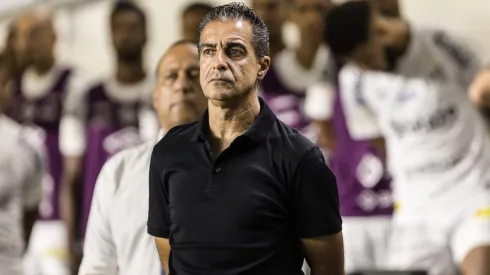 Do Zoom à beira do campo: reencontro de Abel e Paiva marca oitavas do Mundial. Foto: Abner Dourado/AGIF