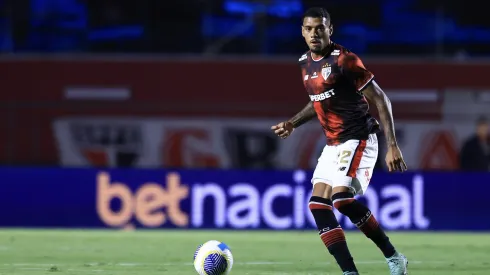 SP – SAO PAULO – 23/11/2024 – BRASILEIRO A 2024, SAO PAULO X ATLETICO-MG – Ruan jogador do Sao Paulo durante partida contra o Atletico-MG no estadio Morumbi pelo campeonato Brasileiro A 2024. Foto: Marcello Zambrana/AGIF