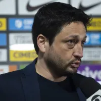 Arthur Elias lamenta pouco contato com Jhonson e destaca fase da atacante do Corinthians