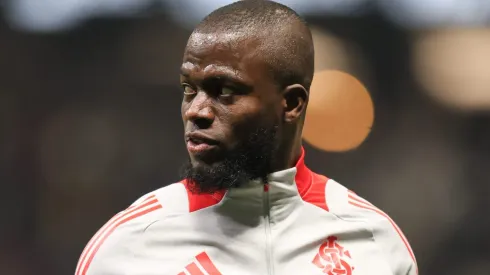 Valencia tem que reconquistar torcida do Internacional