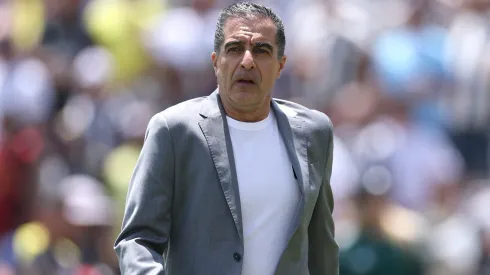 Renato Paiva não resistiu a derrota e eliminação no Mundial de Clubes (Photo by Stu Forster)