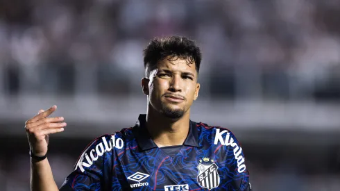 Marcos Leonardo jogador do Santos durante partida contra o Cuiabá no estadio Vila Belmiro pelo campeonato Brasileiro A 2023. Foto: Abner Dourado/AGIF