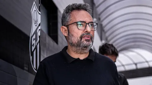 Alexandre Mattos trabalha para garantir reforços no Peixe