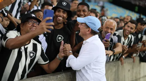 Botafogo ultrapassa R$ 500 milhões em vendas, mas reforços são contestados por torcida (Photo by Lucas Figueiredo/Getty Images)