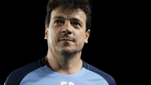 Fernando Diniz tem retorno importante no Vasco antes do clássico