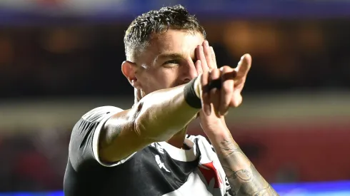 SP – SAO PAULO – 12/06/2025 – BRASILEIRO A 2025, SAO PAULO X VASCO – Vegetti jogador do Vasco comemora seu gol durante partida contra o Sao Paulo no estadio Morumbi pelo campeonato Brasileiro A 2025. Foto: Jota Erre/AGIF