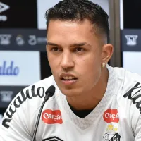 Igor Vinícius chega ao Santos e entra na briga pela vaga na lateral direita