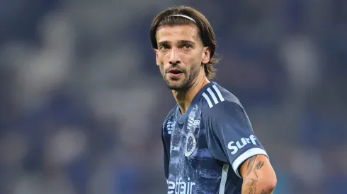 MG – BELO HORIZONTE – 15/09/2024 – BRASILEIRO A 2024, CRUZEIRO X SAO PAULO – Lautaro Diaz jogador do Cruzeiro lamenta derrota ao final da partida contra o Sao Paulo no estadio Mineirao pelo campeonato Brasileiro A 2024. Foto: Gilson Lobo/AGIF