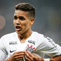 Corinthians faz tentativa por empréstimo de Pedrinho e avalia papo com empresário; veja detalhes