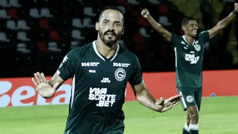 Anselmo Ramon marcou o gol da vitória do Goiás contra o Athletico Paranaense