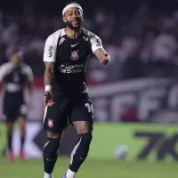 Dorival Júnior explica saída de Memphis Depay durante São Paulo x Corinthians: “Qualquer um pode sair”