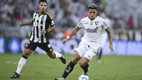 Matheus Martins segue fora do Botafogo com lesão que preocupa clube (Photo by Pedro Vilela/Getty Images)