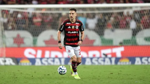 Léo Ortiz foi essencial para a vitória do Flamengo frente ao Fluminense. Foto: Thiago Ribeiro/AGIF.