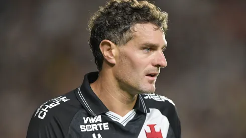 Pablo Vegetti em ação pelo Vasco da Gama – Foto: Thiago Ribeiro/AGIF