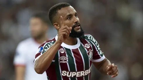 Samuel Xavier se posiciona após derrota