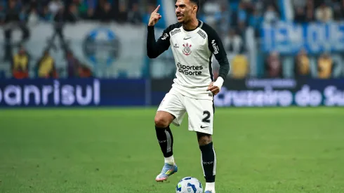 Matheuzinho responde sobre suposta festa no Corinthians antes do Majestoso. Foto: Maxi Franzoi/AGIF