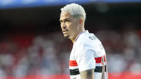 Luciano perdeu um pênalti na vitória sobre o Fluminense. Foto: Marco Miatelo/AGIF