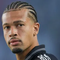 Após expulsão, João Victor passa por mais um novo problema e perde créditos com Diniz no Vasco