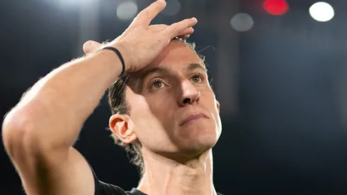 Filipe Luís, técnico do Flamengo, e Milito, treinador do Atlético-MG. Foto: Jorge Rodrigues/AGIF