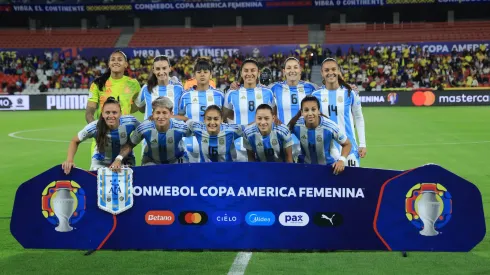 QUITO, ECUADOR – JULY 28: Players of Argentina pose for a team photograph prior to the CONMEBOL Copa America Femenina 2025 Semifinal match between Argentina and Colombia at Rodrigo Paz Delgado Stadium on July 28, 2025 in Quito, Ecuador. (Photo by Franklin Jacome/Getty Images)