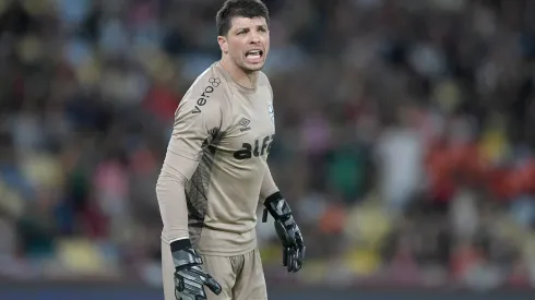 Tiago Volpi durante Fluminense x Grêmio – Foto: Jorge Rodrigues/AGIF