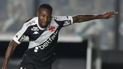 Loide Augusto em partida pelo Vasco. Foto: Thiago Ribeiro/AGIF