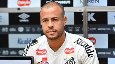 Mayke foi apresentado pelo Santos nesta semana. Foto: Jota Erre/AGIF