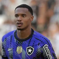 John continua com crédito mesmo após falha e saída do Botafogo deve ser confirmada nos próximos dias