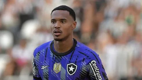 RJ – RIO DE JANEIRO – 03/08/2025 – BRASILEIRO A 2025, BOTAFOGO X CRUZEIRO – John goleiro do Botafogo durante partida contra o Cruzeiro no estadio Engenhao pelo campeonato Brasileiro A 2025.