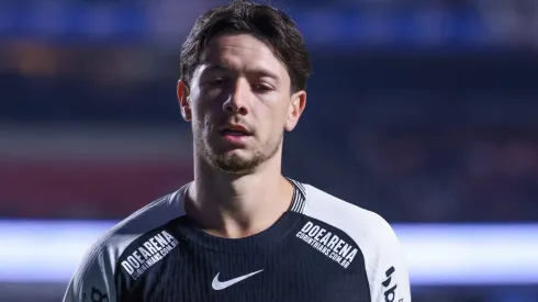 Meio-campista deu a sua opinião – Foto: Marcello Zambrana/AGIF.