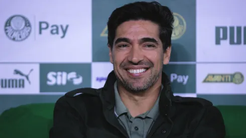 Abel Ferreira no comando do Palmeiras – Foto: Ettore Chiereguini/AGIF