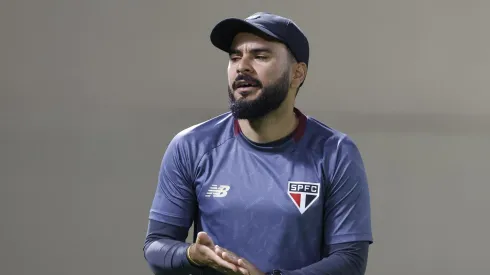 Thiago Viana renovou seu contrato com o São Paulo – Foto: Rubens Chiri/Saopaulofc.net